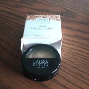 Laura Gellar balance n glow foundation
